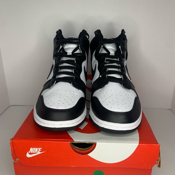 Dunk High ‘Panda’ - Picture 2 of 4